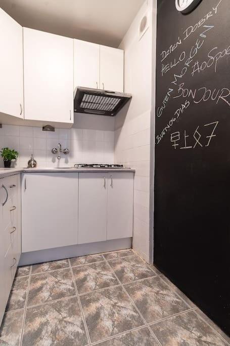 Central Station Gold Street Apartment Варшава Екстер'єр фото