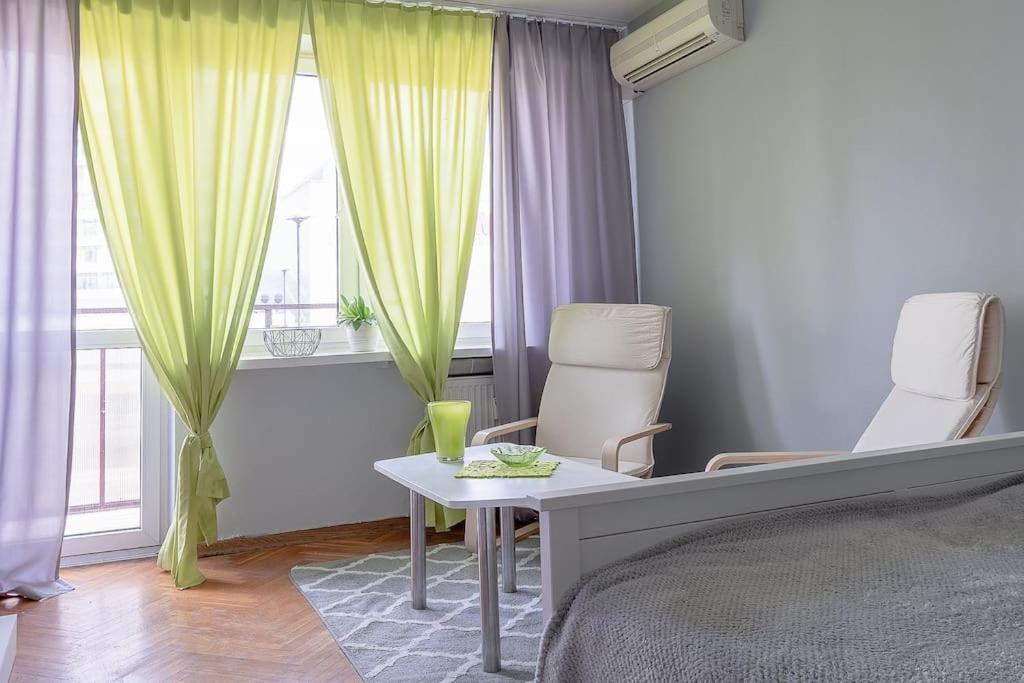 Central Station Gold Street Apartment Варшава Екстер'єр фото